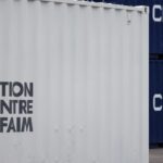 Dans le port de Dunkerque, CMA-CGM donne une seconde vie à des conteneurs transformés en pharmacie ou en épicerie